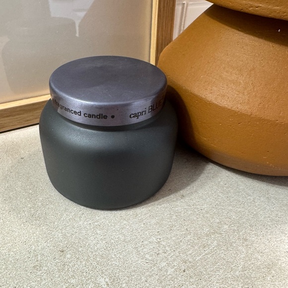 Capri Blue Volcano Candle - Picture 4 of 6